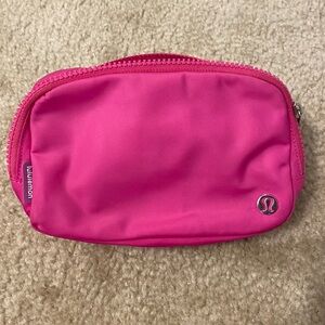 lululemon belt bag